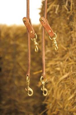 TACK Reitsport. Sie lieben den Pferdesport? Wir auch! Darum bieten wir Ihnen Top Reitsportbedarf für Reiter, Pferd und Reitstall, denn Reitsport verbindet.