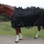 TACK Reitsport. Sie lieben den Pferdesport? Wir auch! Darum bieten wir Ihnen Top Reitsportbedarf für Reiter, Pferd und Reitstall, denn Reitsport verbindet.