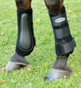 TACK Reitsport. Sie lieben den Pferdesport? Wir auch! Darum bieten wir Ihnen Top Reitsportbedarf für Reiter, Pferd und Reitstall, denn Reitsport verbindet.