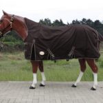 TACK Reitsport. Sie lieben den Pferdesport? Wir auch! Darum bieten wir Ihnen Top Reitsportbedarf für Reiter, Pferd und Reitstall, denn Reitsport verbindet.
