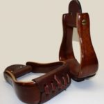Deluxe_Holzsteigbuegel_-_Lackiert_-_helles_oder_dunkles_Trittleder_-_DUNKEL_-_TWO_TONE_-_GESCHWUNGENE_Ausfuehrung_dunkel