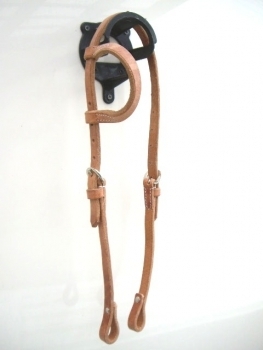 TACK Reitsport. Sie lieben den Pferdesport? Wir auch! Darum bieten wir Ihnen Top Reitsportbedarf für Reiter, Pferd und Reitstall, denn Reitsport verbindet.