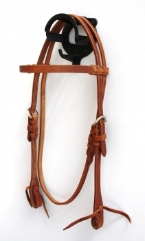 TACK Reitsport. Sie lieben den Pferdesport? Wir auch! Darum bieten wir Ihnen Top Reitsportbedarf für Reiter, Pferd und Reitstall, denn Reitsport verbindet.
