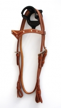 TACK Reitsport. Sie lieben den Pferdesport? Wir auch! Darum bieten wir Ihnen Top Reitsportbedarf für Reiter, Pferd und Reitstall, denn Reitsport verbindet.