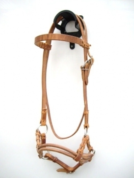 TACK Reitsport. Sie lieben den Pferdesport? Wir auch! Darum bieten wir Ihnen Top Reitsportbedarf für Reiter, Pferd und Reitstall, denn Reitsport verbindet.