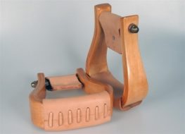 TACK Reitsport. Sie lieben den Pferdesport? Wir auch! Darum bieten wir Ihnen Top Reitsportbedarf für Reiter, Pferd und Reitstall, denn Reitsport verbindet.